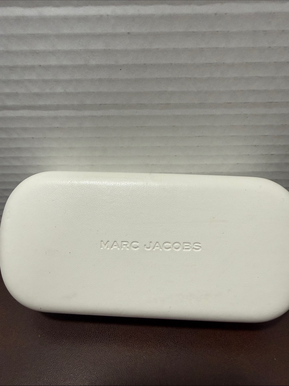 Marc Jacobs White Hard Protective Case with Embossed Logo